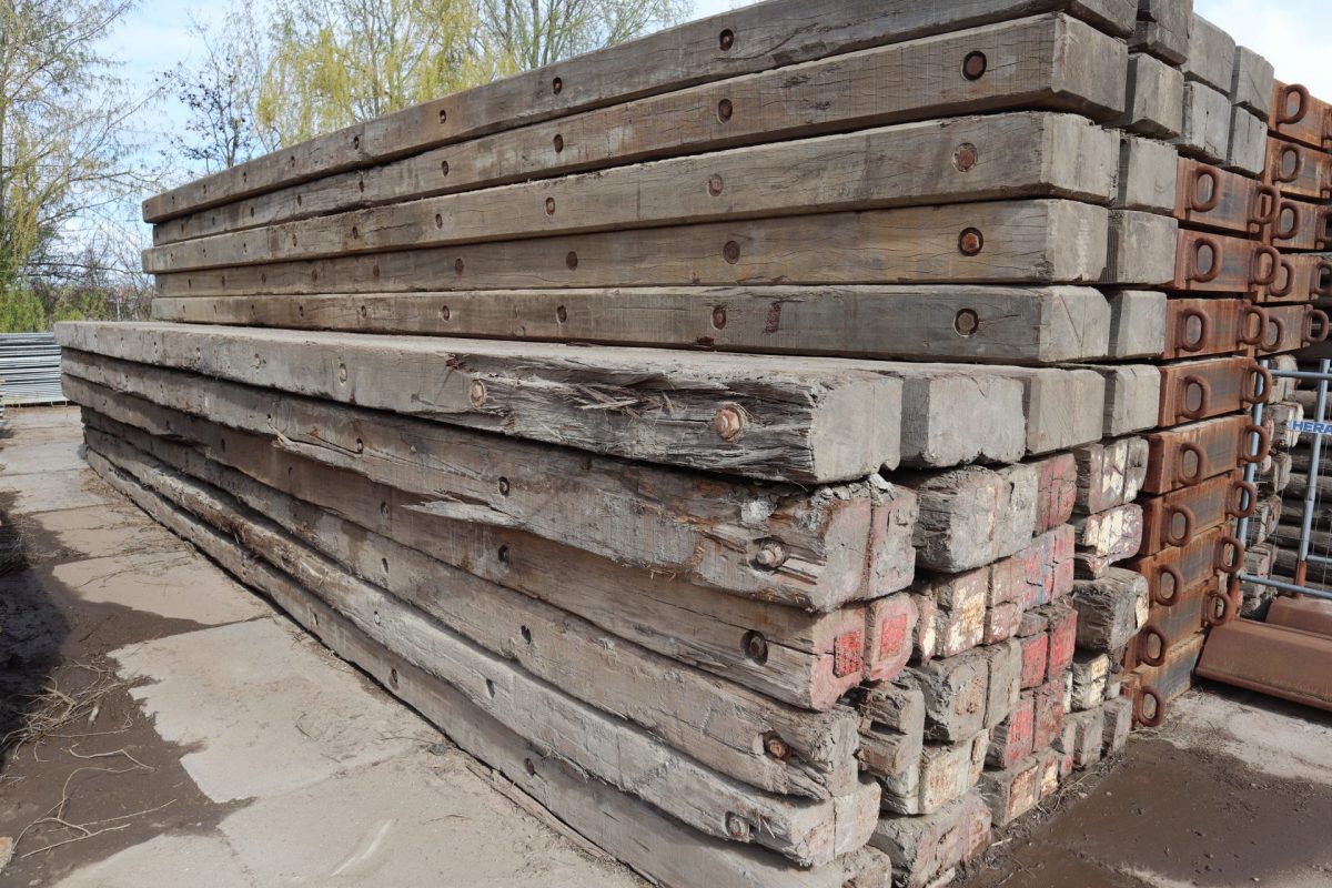 Hardhouten schotten 10.000-1000-250 - Anker Verhuur