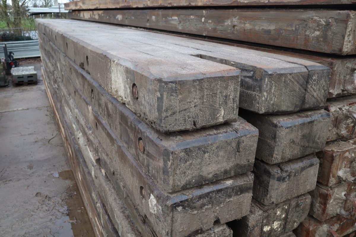 Hardhouten schotten 8000-1000-200 - Anker Verhuur